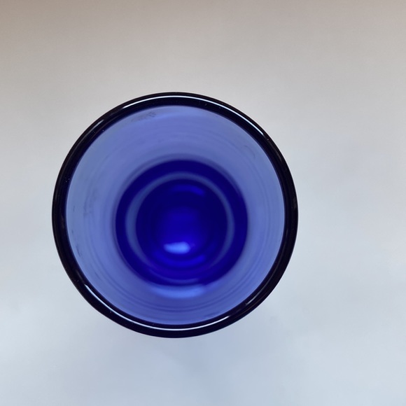 Tall Blue Cylinder Vase - Picture 2 of 3